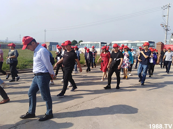 ˮ�ܷ��Ј�(ch��ng)��׃��������徫���~(y��)���׌�����������1000���Ñ�(h��)�������]��