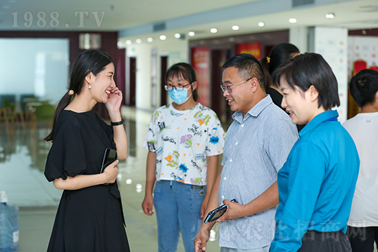 熱烈歡迎山東硅谷蒞臨火爆網參觀交流，洽談合作！